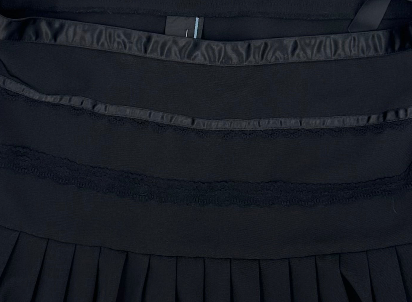 Y2K Era Black Pleated Micro Mini Skirt - L
