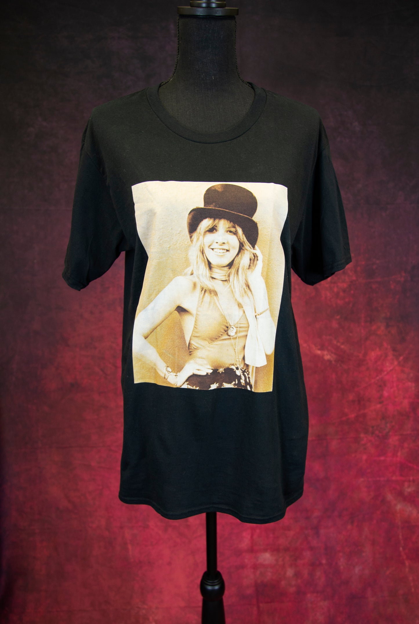 Stevie Gold Dust Woman Tee